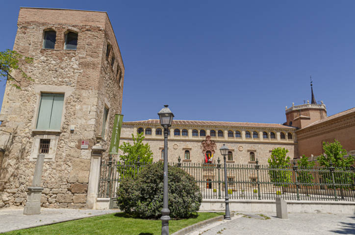 51 - Comunidad de Madrid - Alcala de Henares - Palacio Arzobispal